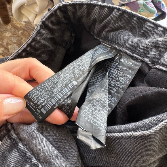 Zara Black Denim Oversized Baggy Jeans Low to mid rise Size 6 - Picture 5 of 5